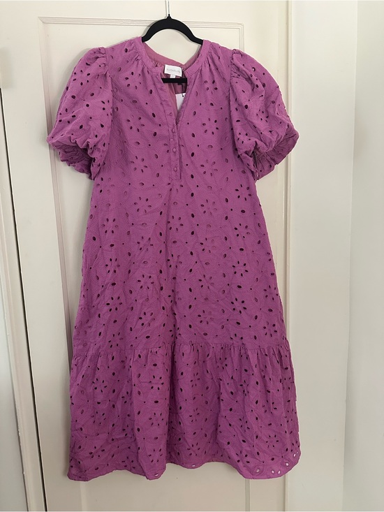 Sugarlips Dresses & Skirts - NWT Eyelet Puff-Sleeve Maxi Dress in Lilac